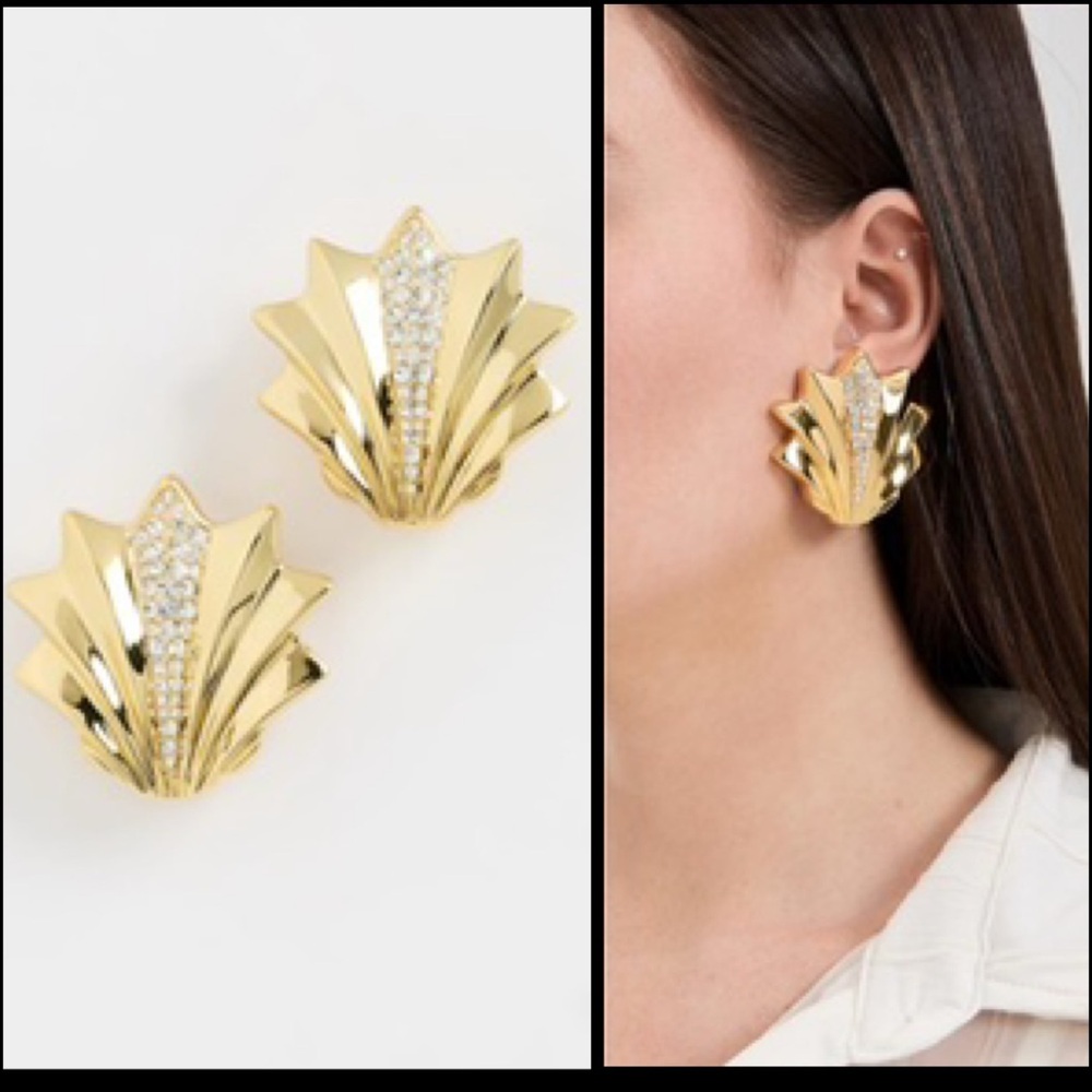 🔸NWT🔸Julietta Large Gold Shell Clip-on Earrings